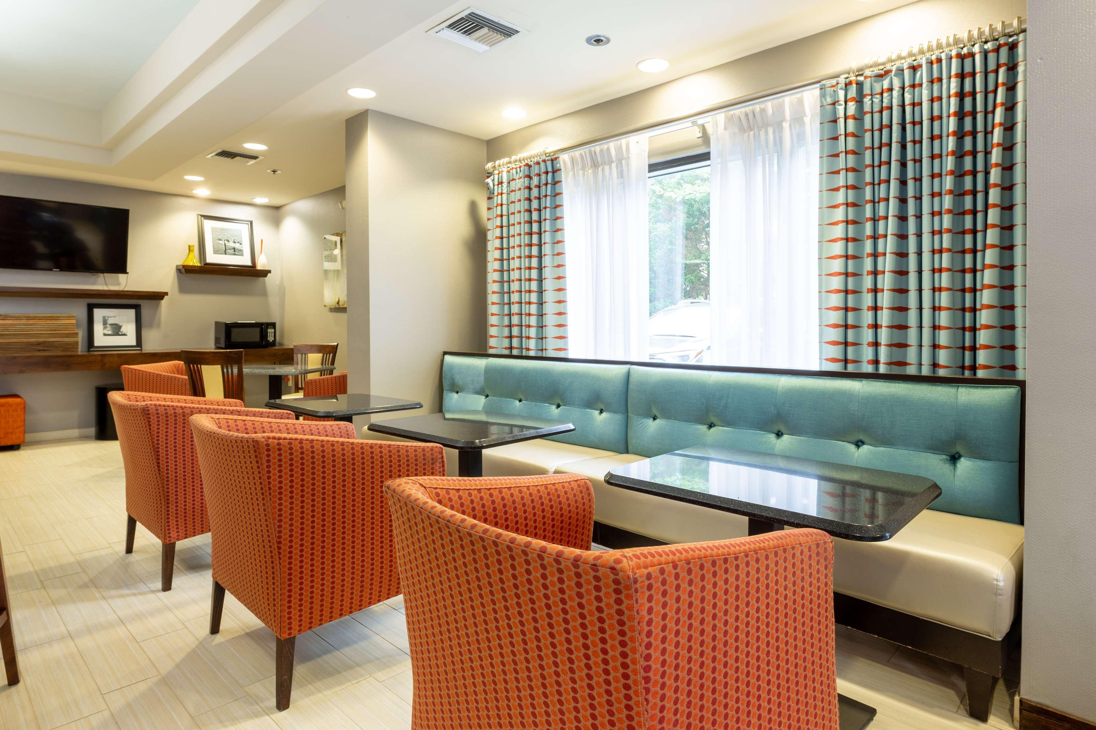 Hampton Inn Columbia I-26/Harbison Blvd Extérieur photo