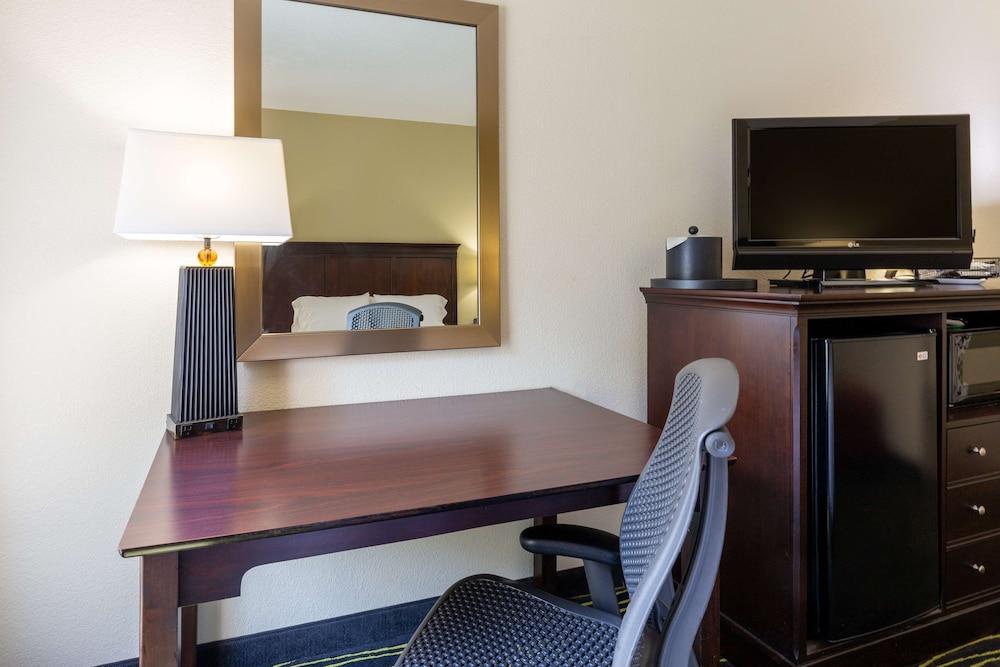 Hampton Inn Columbia I-26/Harbison Blvd Extérieur photo