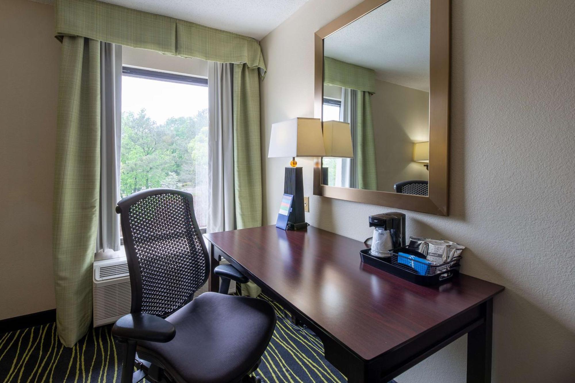 Hampton Inn Columbia I-26/Harbison Blvd Extérieur photo